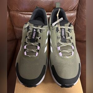 Adidas Terrex Women's Green and Black Athletic Shoes